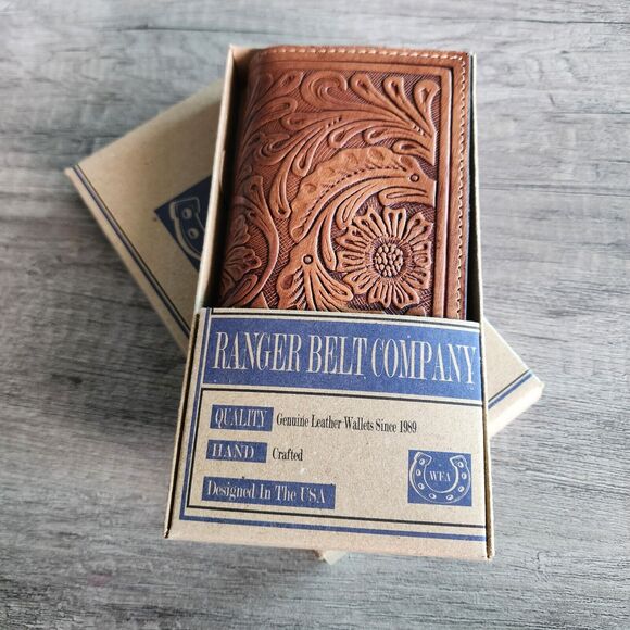 Western Floral Hand Tooled Leather Rodeo Wallet - Picture 10 of 10